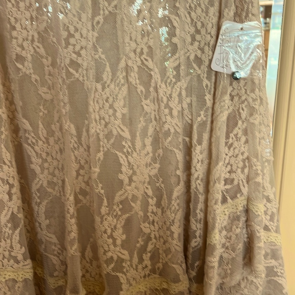 Dress - Picture 2 of 4